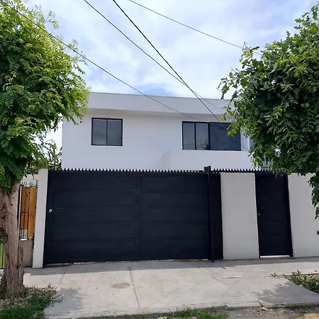 Casa Entera Con Estacionamiento Apartment